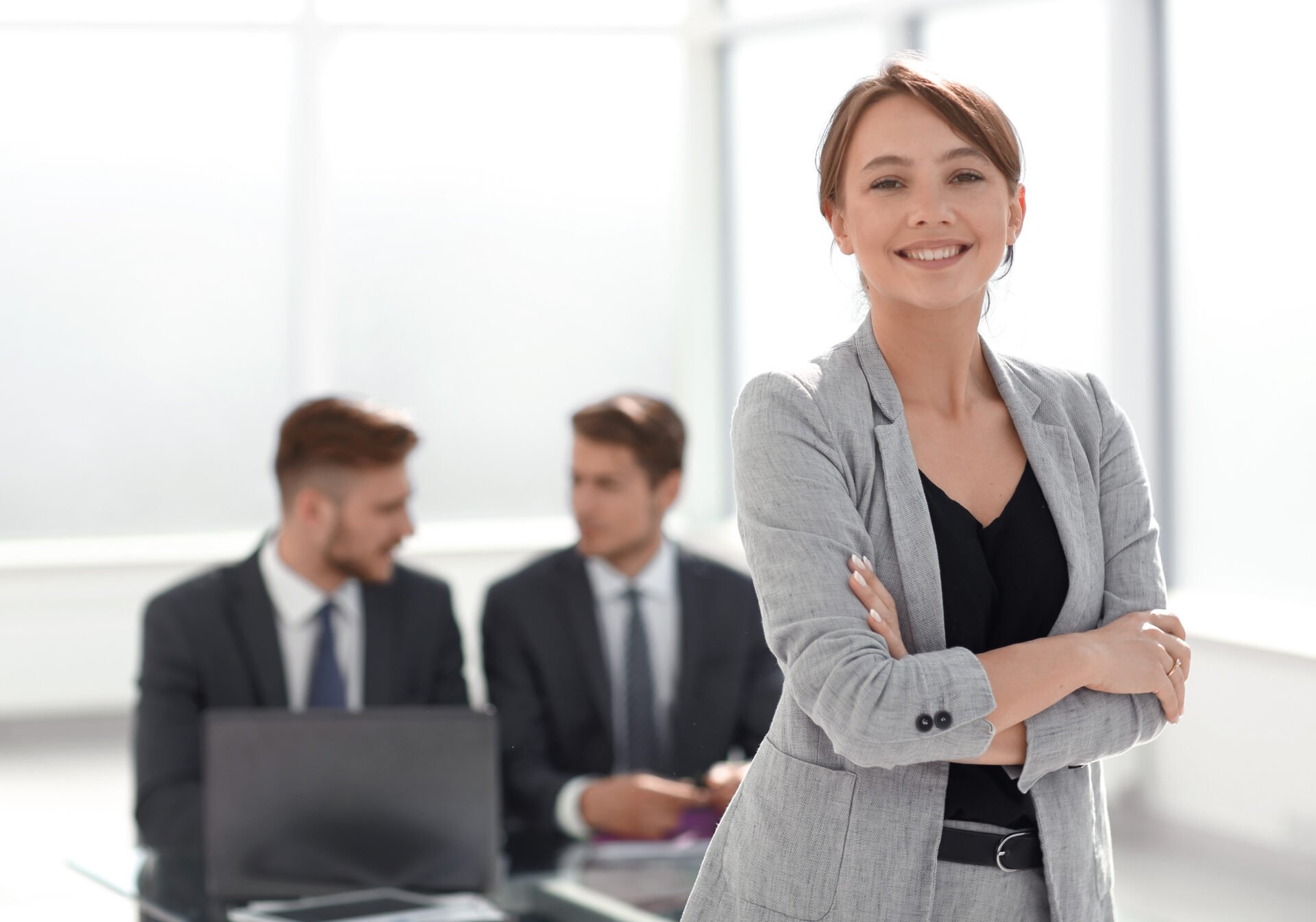 how to become a sales representative